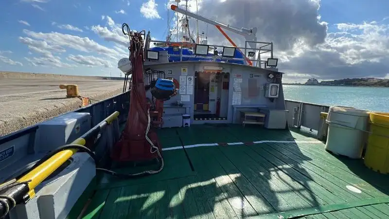 သင်္ဘောသား ရောင်းရန်