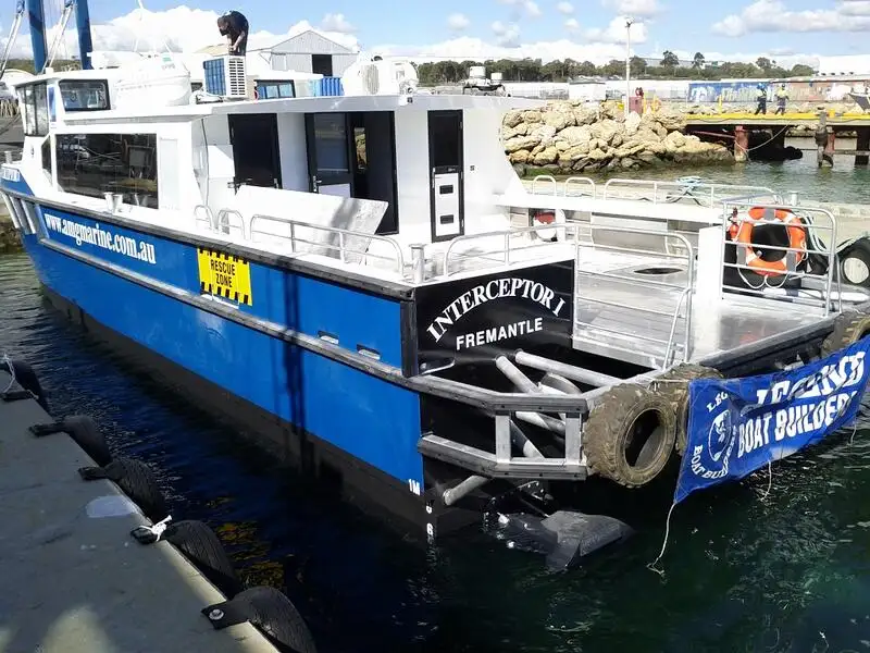 Catamaran ရောင်းရန်