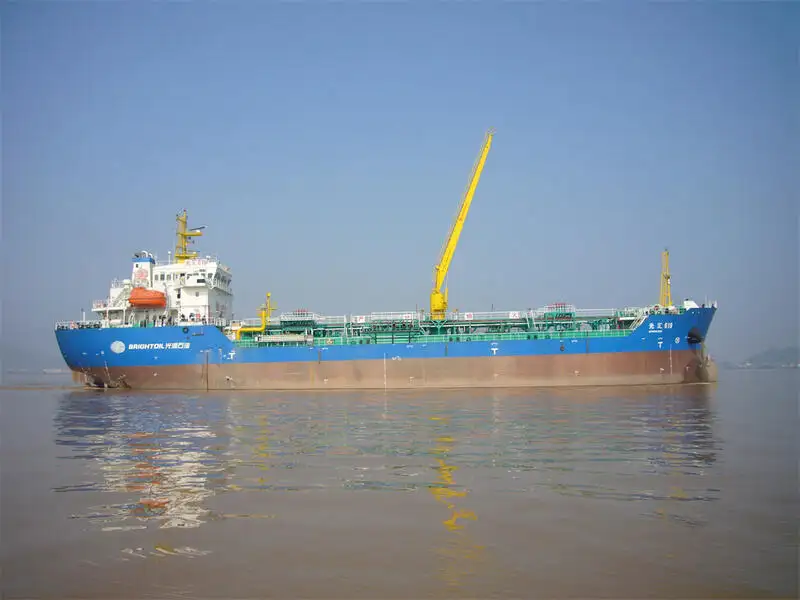 ရေနံတင်သင်္ဘော၊ Chemical tanker ရောင်းရန်