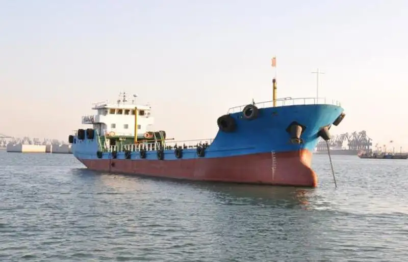 ရေနံတင်သင်္ဘော၊ Chemical tanker ရောင်းရန်
