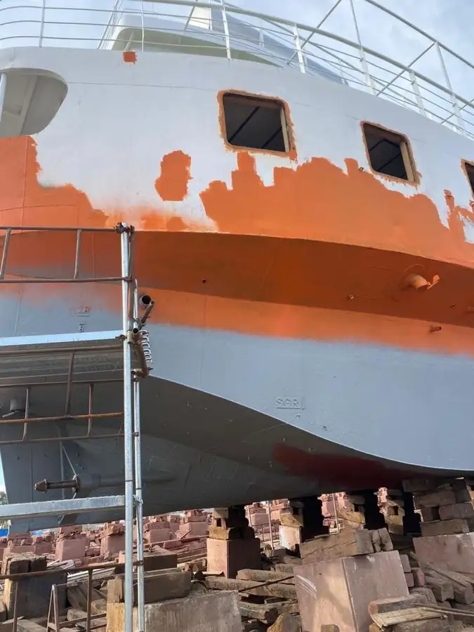 ကူးတို့သင်္ဘော ရောင်းရန်