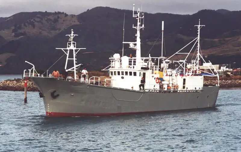 ရှည်လျားသောရေယာဉ် ရောင်းရန်