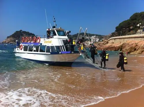 ငုပ်ထောက် ရောင်းရန်