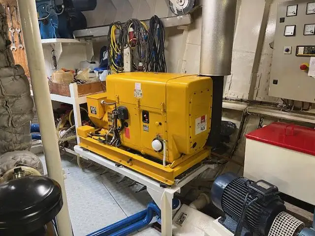 တံငါငါးဖမ်း ရောင်းရန်