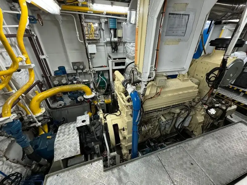 ဘက်စုံသုံး ရောင်းရန်