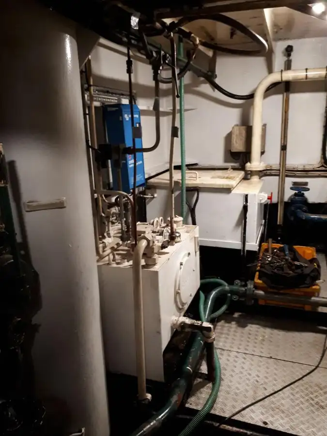 ဘက်စုံသုံး ရောင်းရန်