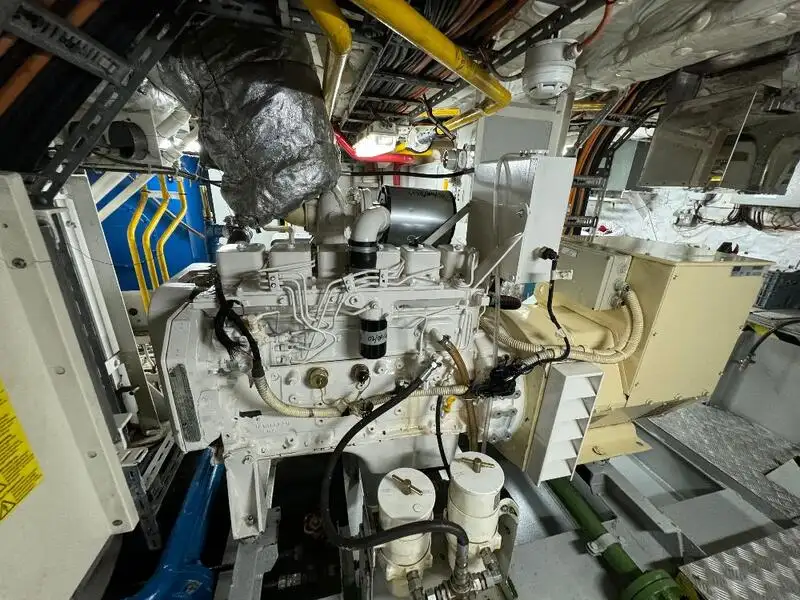 ဘက်စုံသုံး ရောင်းရန်