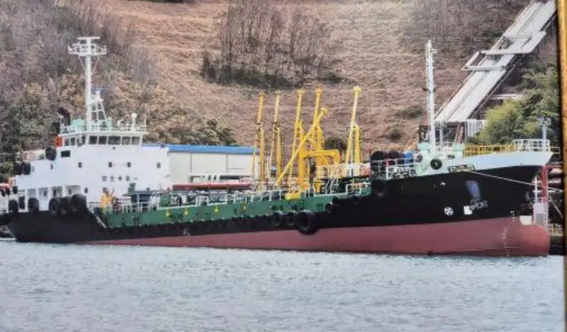 ရေနံတင်သင်္ဘော၊ Chemical tanker ရောင်းရန်