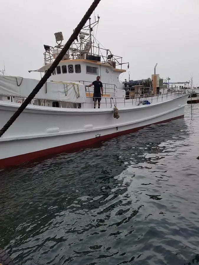 ရှည်လျားသောရေယာဉ် ရောင်းရန်