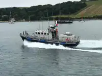 အသက်ကယ်လှေ ရောင်းရန်