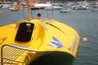 ရေငုပ်သင်္ဘော ရောင်းရန်