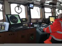 ဘက်စုံသုံး ရောင်းရန်