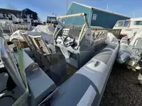 တောင့်တင်းသော ဖောင်းသောလှေ ရောင်းရန်