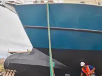 တံငါငါးဖမ်း ရောင်းရန်