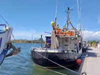 ရှည်လျားသောရေယာဉ် ရောင်းရန်