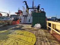 ထောက်ပံ့ရေးသင်္ဘော ရောင်းရန်