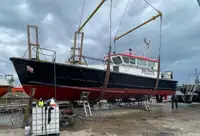 လေယာဉ်မောင်းလှေ ရောင်းရန်