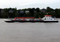 ရေနံတင်သင်္ဘော၊ Chemical tanker ရောင်းရန်