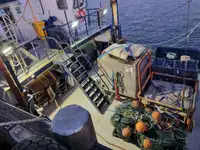 သတ္တုအပိုင်းအစ ရောင်းရန်