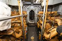 ကယ်ဆယ်ရေးသင်္ဘော ရောင်းရန်