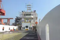 ထောက်ပံ့ရေးသင်္ဘော ရောင်းရန်