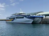 Catamaran ရောင်းရန်