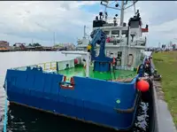 ထောက်ပံ့ရေးသင်္ဘော ရောင်းရန်