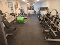 သင်္ဘော ရောင်းရန်