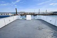 မော်တော်ရေယာဉ် ရောင်းရန်