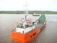 ကမ်းတက်ယာဉ်၊ တင့်ကား ရောင်းရန်