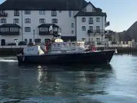 အသက်ကယ်လှေ ရောင်းရန်