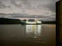 ထောက်ပံ့ရေးသင်္ဘော ရောင်းရန်